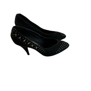 SHE IS SASSY FABRIC UPPER LEATHER SOLE SZ 6 HILLS SHOE